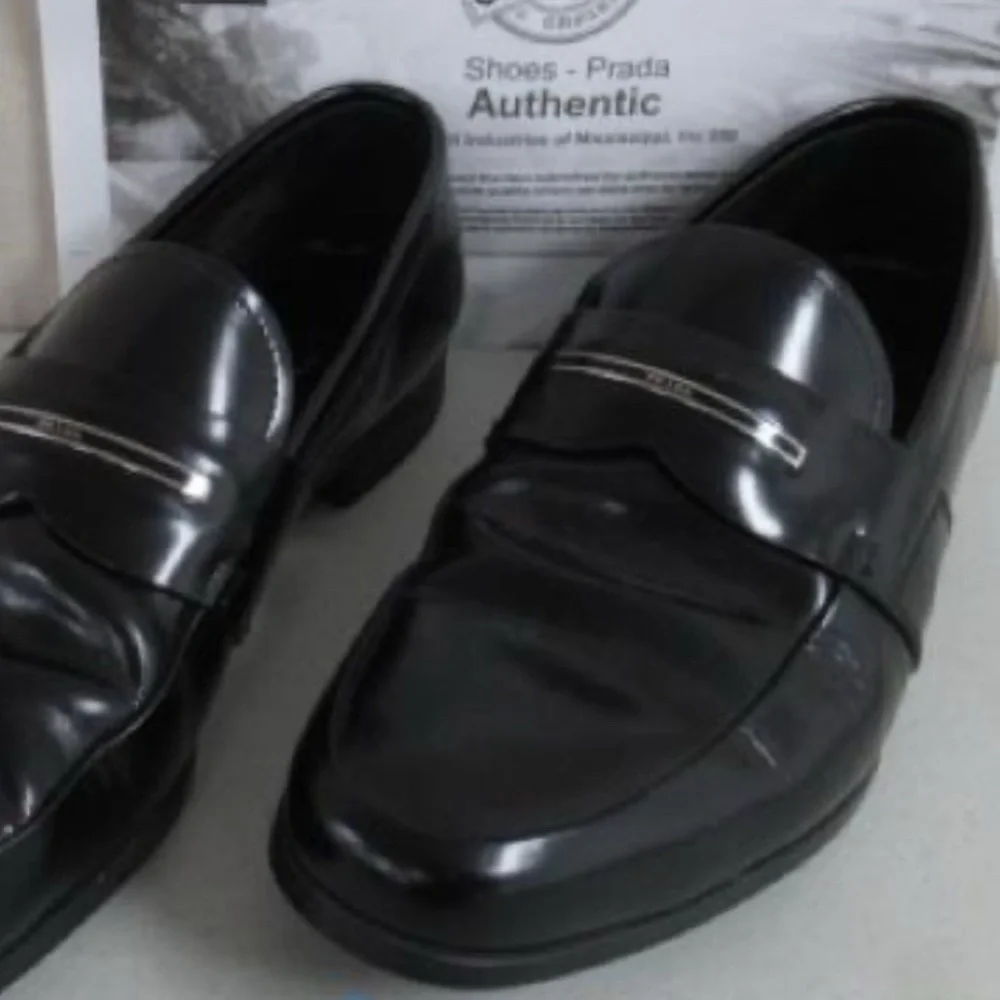 🛑 1 hour sale. Prada Men's Black Leather Loafers, size 7.5 - Picture 3 of 13